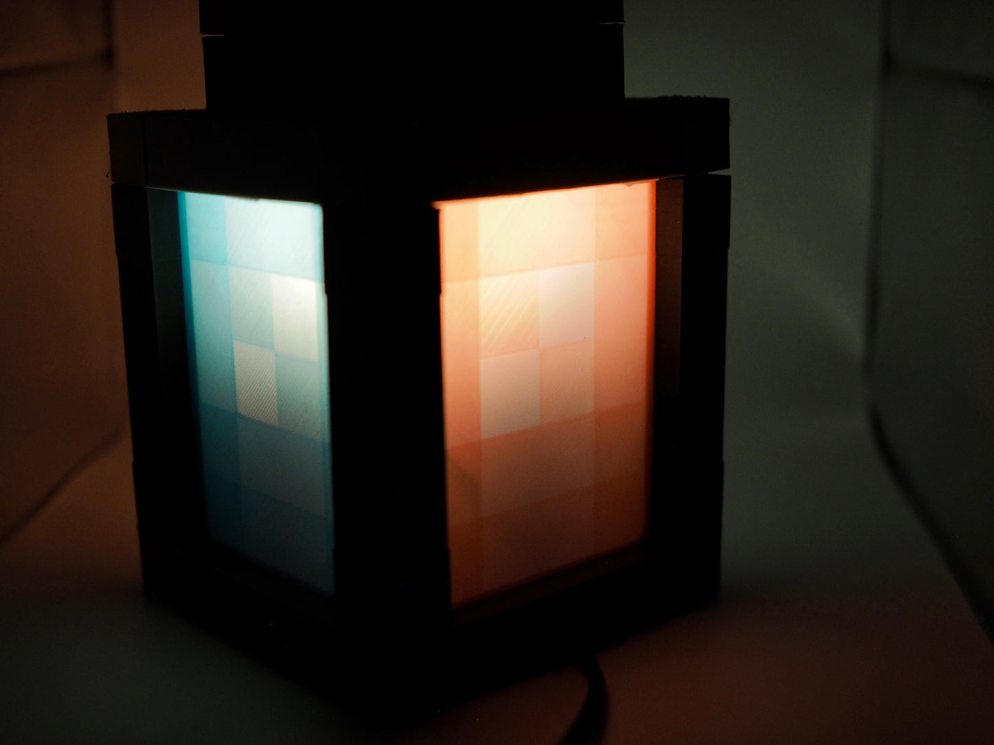 Foggy Layers 3D Printed Minecraft-Inspired Lantern Night Light – Bring a Warm Glow to Your World!
